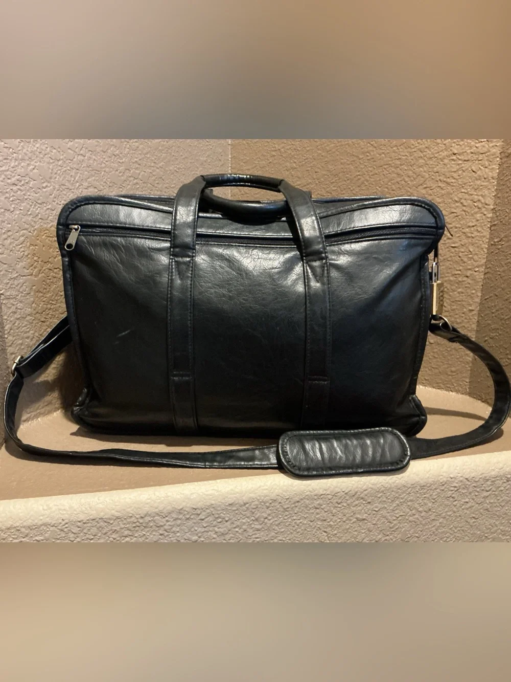 Vintage Monarch Multi-Pocket Black Briefcase Messenger Bag 16”x 11” expandable